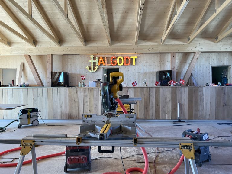 VIktech tømrere arbejder på Halgodt på Skovshoved Havn